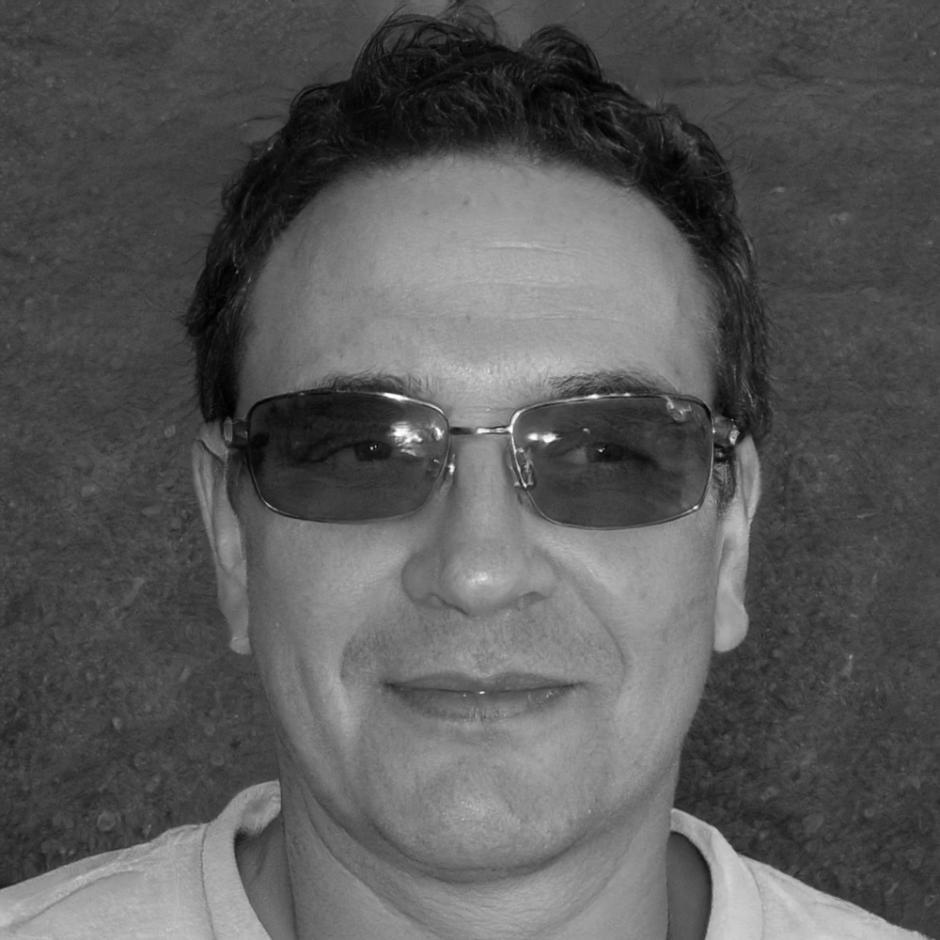 Portrait de Marc Dubois, expert en analyse technique